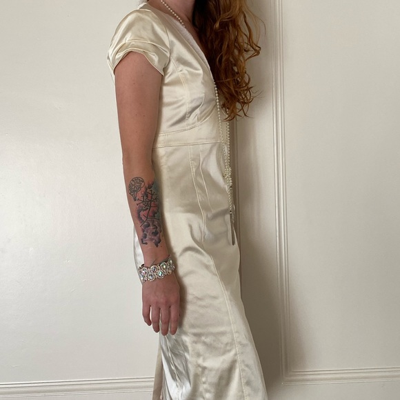 NWT Ivory colored sumptuous elegant dress - Picture 4 of 6